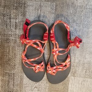 Coral Chaco ZCloud X2 sandals, size 7